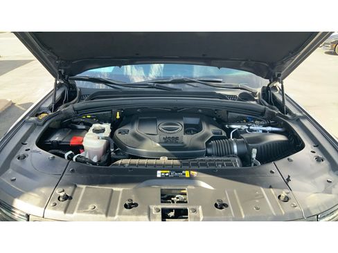 Used 2022 Jeep Grand Cherokee Trailhawk w/ ADV Protech Group II AWD/4WD image 18