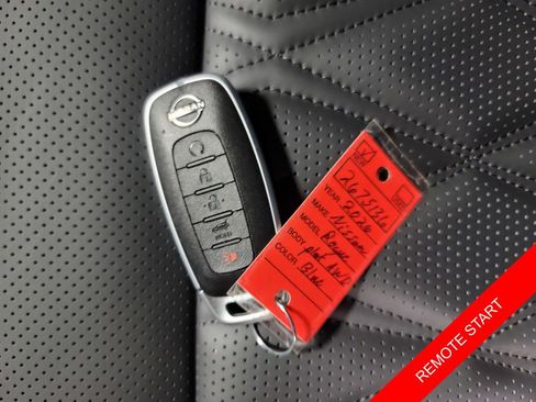 New 2026 Nissan Rogue Platinum w/ Platinum Premium Package image 32