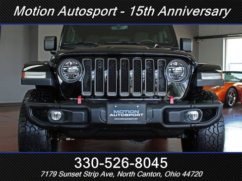 Used 2020 Jeep Wrangler Unlimited Rubicon w/ Uconnect 4C Nav & Sound Group AWD/4WD image 3