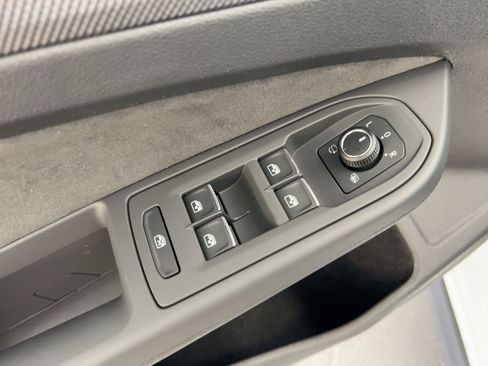 New 2026 Volkswagen Golf SE image 13