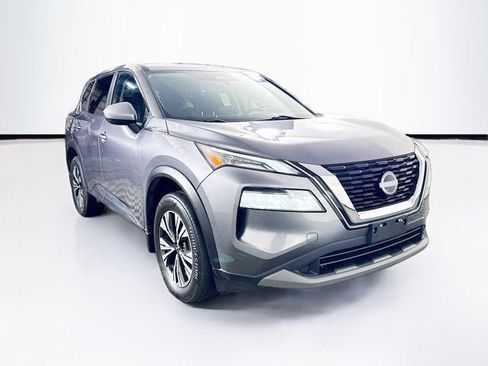 Certified 2023 Nissan Rogue SV image 3