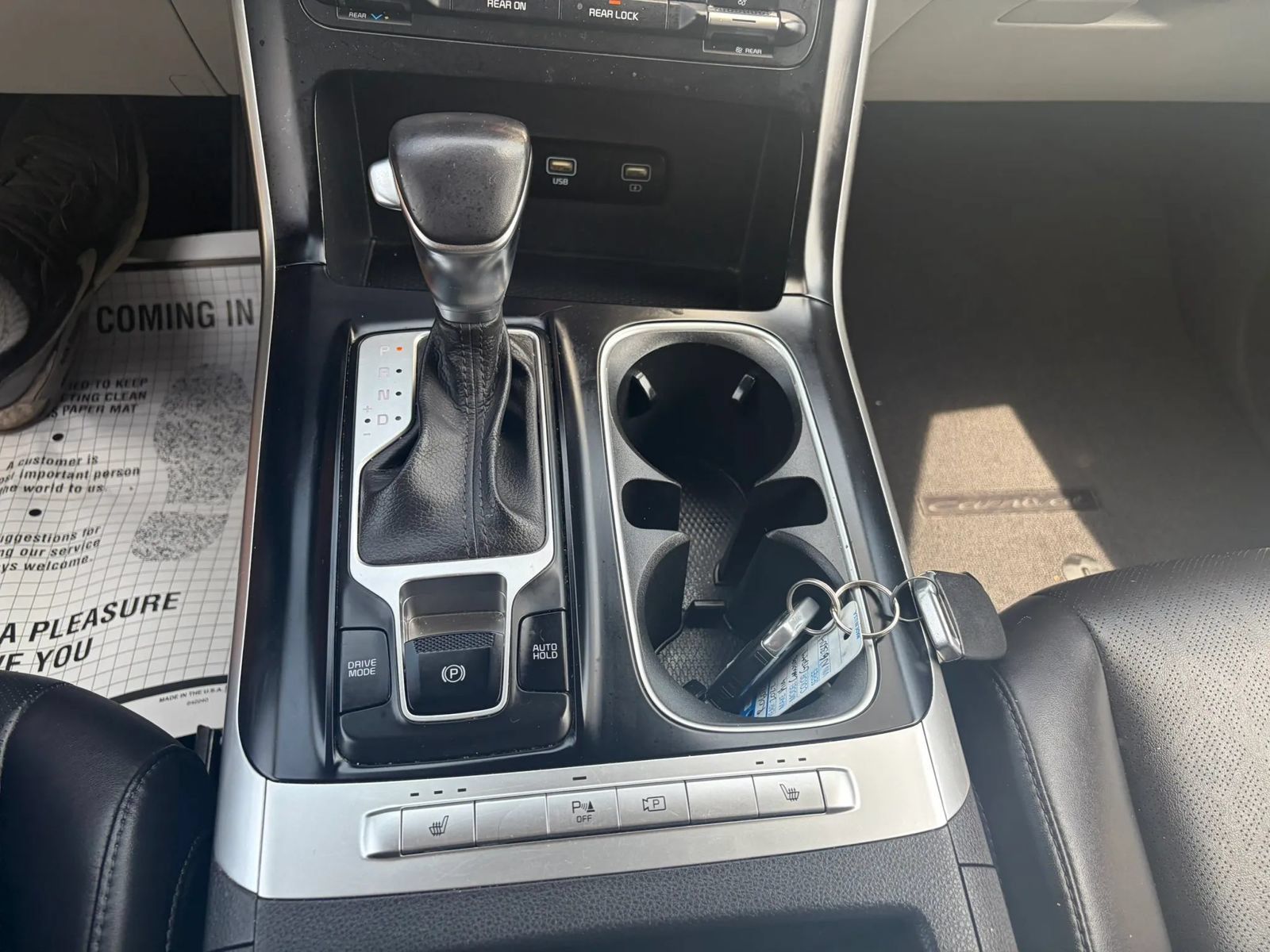 Used 2022 Kia Carnival LX FWD image 16