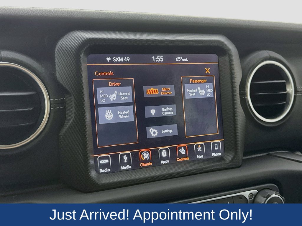 Used 2019 Jeep Wrangler Unlimited Sahara AWD/4WD image 24