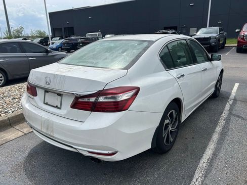Used 2016 Honda Accord LX image 4