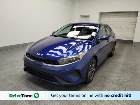 Used 2022 Kia Forte LXS image 1