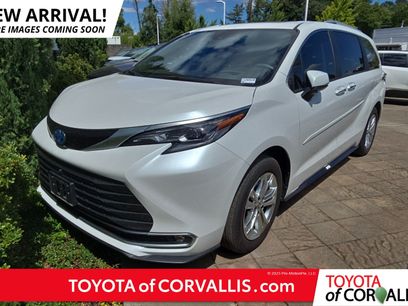 Used 2024 Toyota Sienna Platinum