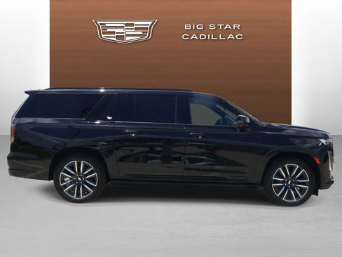 Used 2023 Cadillac Escalade ESV Sport Platinum AWD/4WD image 6