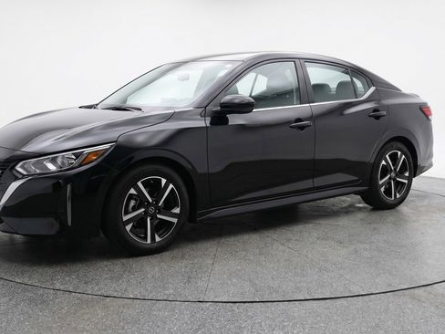 Used 2025 Nissan Sentra SV FWD image 3