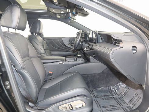 Used 2021 Lexus LS 500 AWD image 13