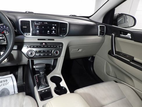 Used 2021 Kia Sportage LX FWD image 12
