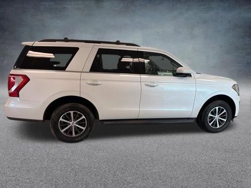 Used 2018 Ford Expedition XLT w/ Cargo Package image 5