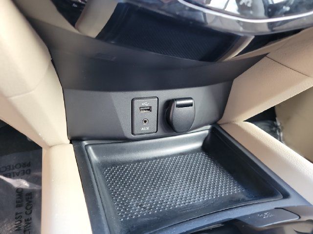 Used 2016 Nissan Rogue SL FWD image 32