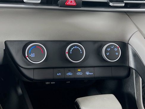 Used 2024 Hyundai Elantra SE FWD image 15