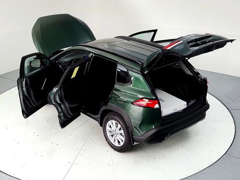 Used 2023 Toyota Corolla Cross LE w/ Moonroof Package AWD/4WD image 19