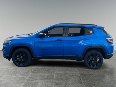 New 2026 Jeep Compass Latitude image 2
