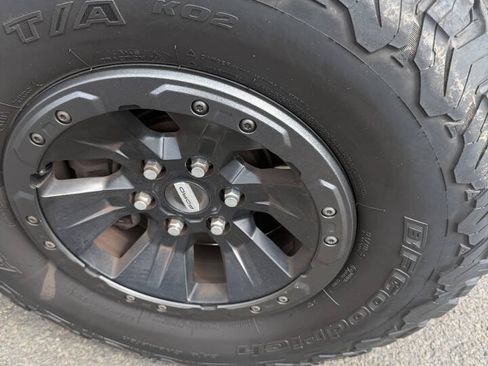 Used 2018 Ford F150 Raptor w/ Equipment Group 802A Luxury AWD/4WD image 18