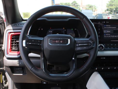 Used 2023 GMC Canyon AT4X AWD/4WD image 9