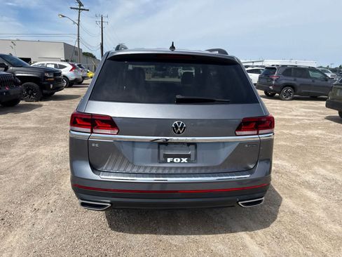 Used 2023 Volkswagen Atlas SE AWD/4WD image 13