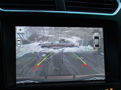 Used 2017 Ford Explorer Limited image 34