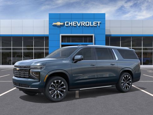 New 2026 Chevrolet Suburban High Country RWD image 3