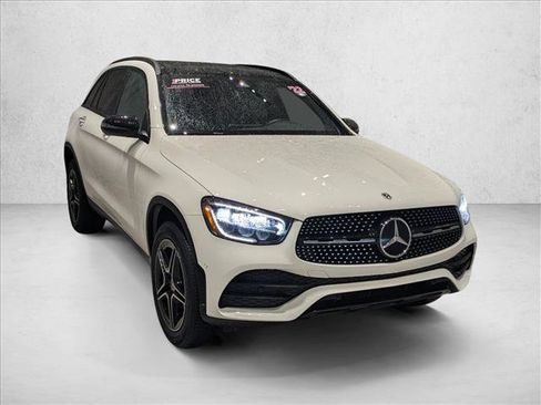 Certified 2022 Mercedes-Benz GLC 300 4MATIC image 3