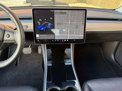 Used 2020 Tesla Model 3 Long Range image 28