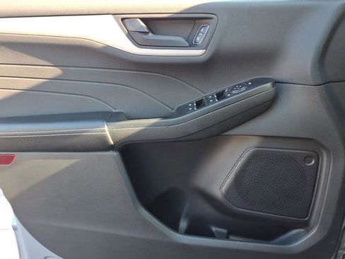 Used 2022 Ford Escape SE w/ Convenience Package image 18