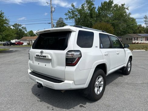 Used 2024 Toyota 4Runner SR5 Premium w/ Moonroof Package RWD image 5