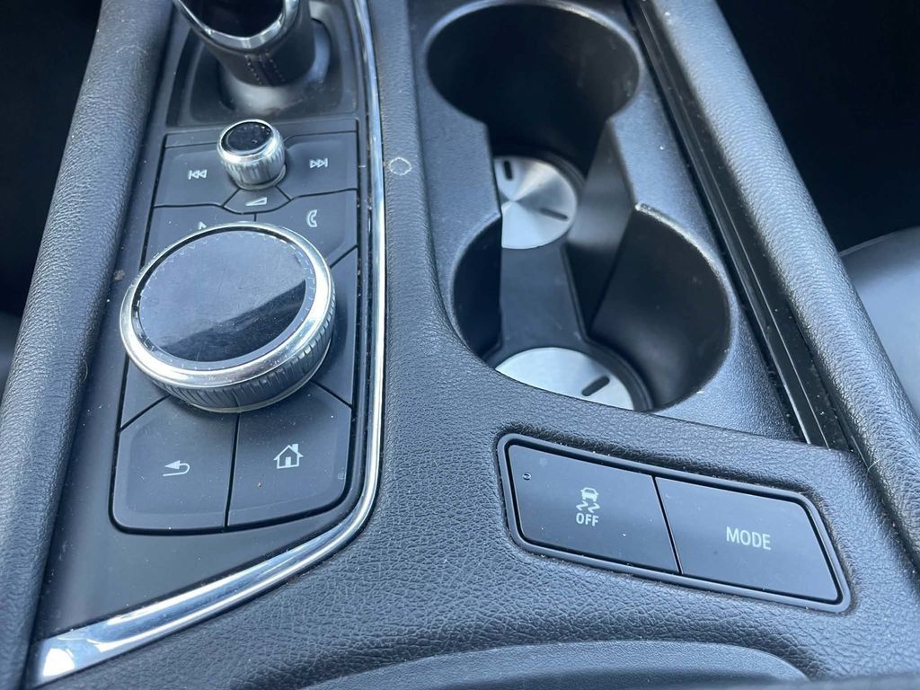 Used 2022 Cadillac XT5 Premium Luxury FWD image 15
