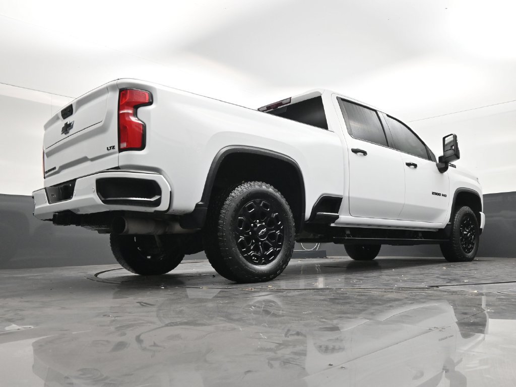 Used 2024 Chevrolet Silverado 2500 LTZ w/ LTZ Plus Package AWD/4WD image 24