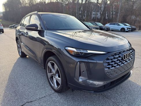 Used 2025 Audi Q5 Premium Plus image 3