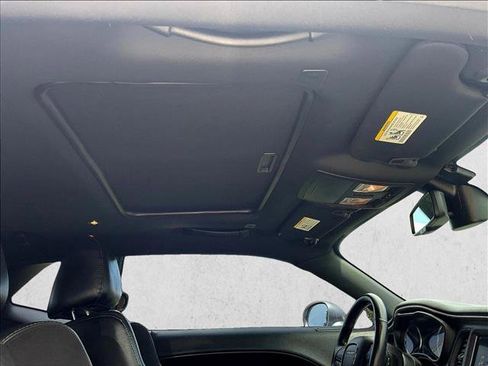 Used 2017 Dodge Challenger R/T Scat Pack RWD image 13