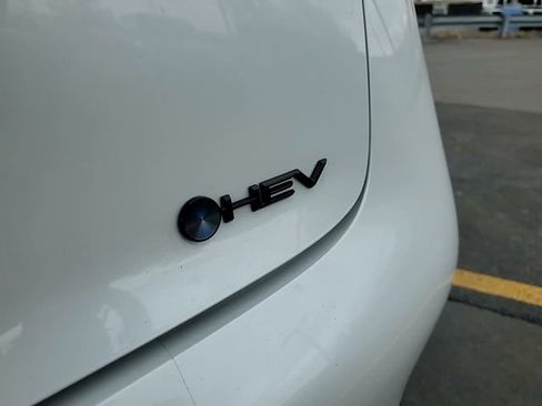 Used 2025 Toyota Prius Limited image 7