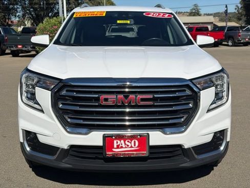 Used 2024 GMC Terrain SLT FWD image 7