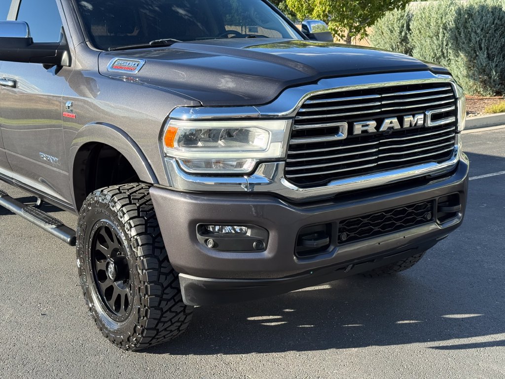 Used 2022 RAM 2500 Laramie AWD/4WD image 3