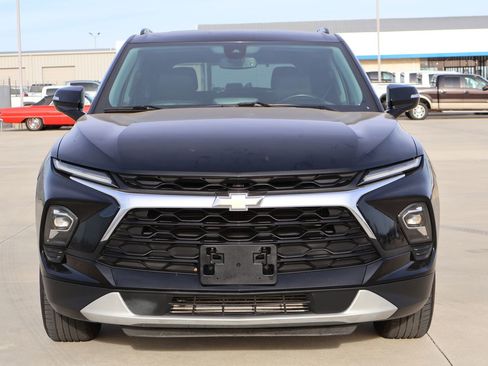 Used 2024 Chevrolet Blazer LT AWD/4WD image 3