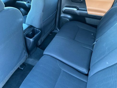 Certified 2017 Toyota Tacoma SR5 image 11