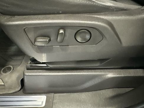 Used 2024 GMC Sierra 1500 Elevation w/ Preferred Package image 32