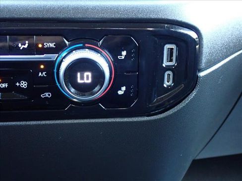 Used 2022 GMC Sierra 1500 Elevation w/ LPO, Elevation Black Package AWD/4WD image 19