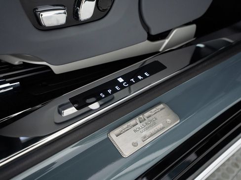 Used 2024 Rolls-Royce Spectre w/ Leather Finishing Pack AWD/4WD image 28