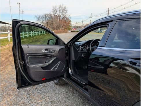 Used 2018 Mercedes-Benz GLA 250 image 9