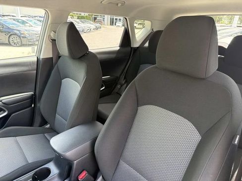 Used 2025 Kia Soul LX w/ LX Technology Package FWD image 10