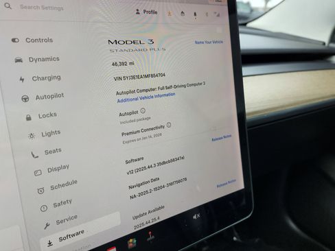 Used 2021 Tesla Model 3 Standard Range Plus image 31