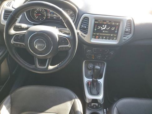 Used 2021 Jeep Compass Latitude AWD/4WD image 13