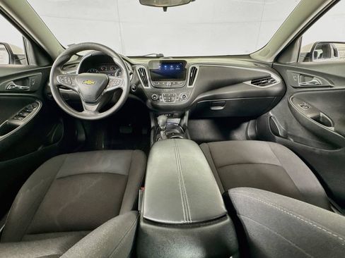 Used 2024 Chevrolet Malibu LT FWD image 24