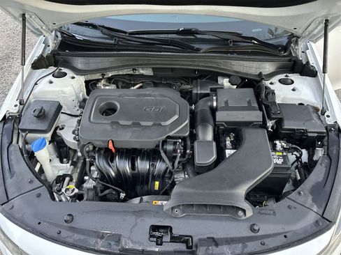 Used 2019 Kia Optima LX image 9