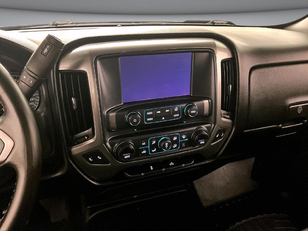 Used 2018 Chevrolet Silverado 1500 LT w/ All Star Edition AWD/4WD image 10
