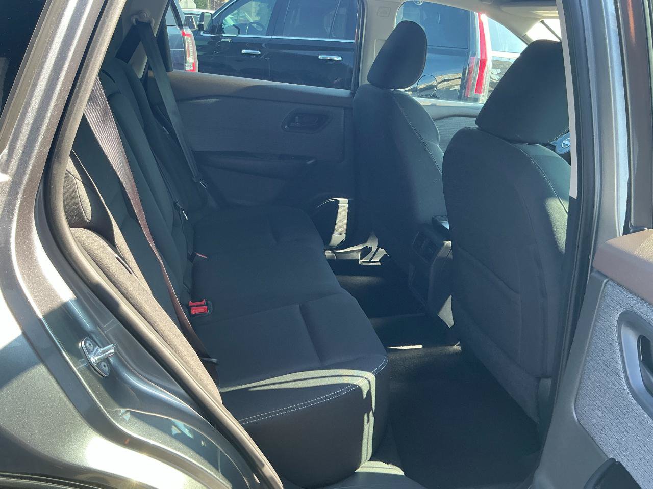 Used 2023 Nissan Rogue S AWD/4WD image 19