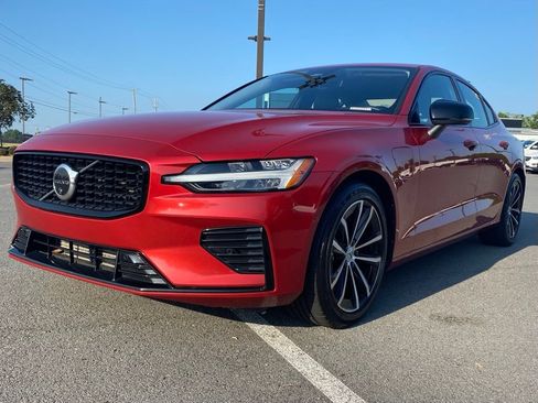 Used 2023 Volvo S60 T8 Plus AWD/4WD image 3