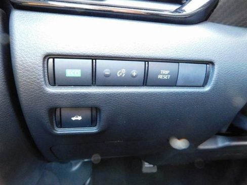 New 2025 Nissan Sentra SV w/ SV Premium Package image 21